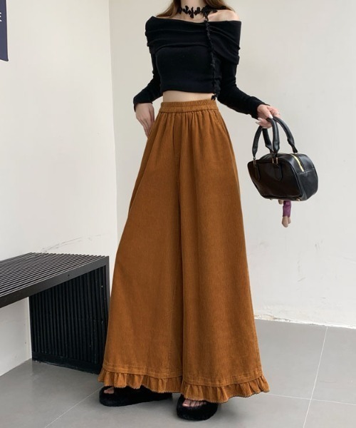 FAVORITO(ファヴォリート)の「フリルコーデュロイパンツ(その他パンツ・レディース・ブラウン/ピンク/ライトグリーン/ボルドー/ベージュ/オレンジ/ブルー/ダークグリーン・F)」の8枚目の写真