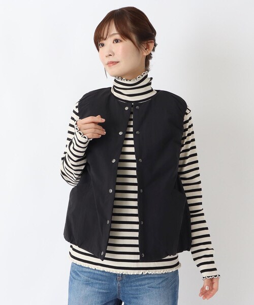 one'sterrace(ワンズテラス)の「軽量中綿 ナイロンワッシャーベスト(その他アウター・レディース・ライトグレー系8/ブラック系8/カーキ系5/ブラウン系8・02)」の1枚目の写真