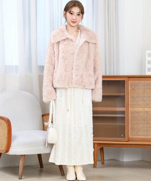 Anely(アネリー)の「ビッグカラー ドローコード付き コンパクト ファー ジャケット(その他アウター・レディース・ブラック/ベージュ/ピンク・FREE)」の14枚目の写真