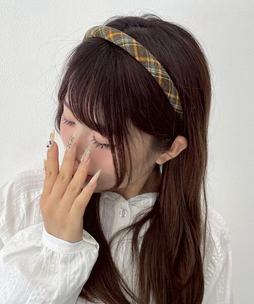 WEGO（ウィゴー）の「WEGO/チェックナローカチューシャ（カチューシャ・レディース・グリーン系その他2/ブルー系その他2/レッド系その他2/イエロー系その他3・FREE）」の3枚目の写真