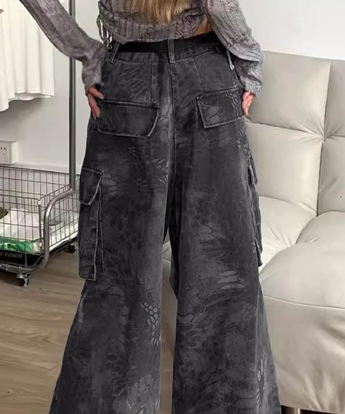 Kuroba(クロバ)の「ワイドカーゴパンツ(デニムパンツ・レディース・ブラック・S/M/L)」の9枚目の写真