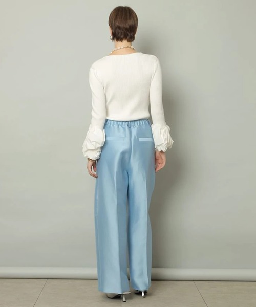 CADUNE（カデュネ）の「袖バルーンニット（ニット/セーター・レディース・ブラウン/ホワイト/チャコールグレー/ブラック・38）」の5枚目の写真