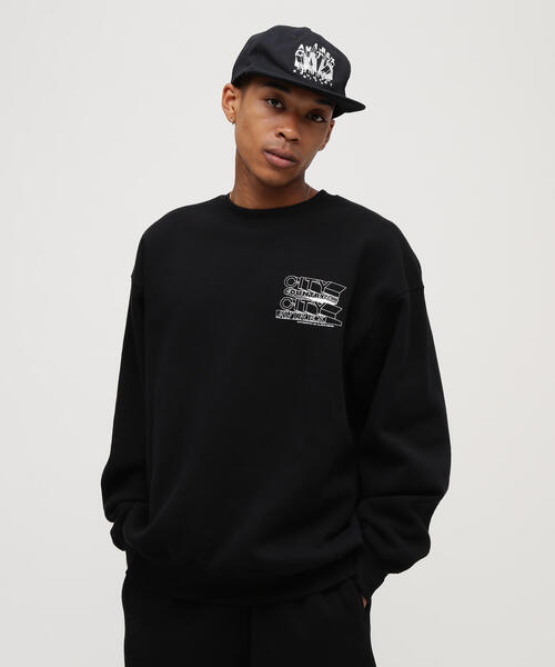 CITY COUNTRY CITY(シティーカントリーシティー)の「CITY COUNTRY CITY×AVIREX/シティーカントリーシティー×アヴィレックス/AVIREX×CCC SIGNATURE CREW SWEAT(スウェット・メンズ・グレー/ブラック・L/M)」の2枚目の写真