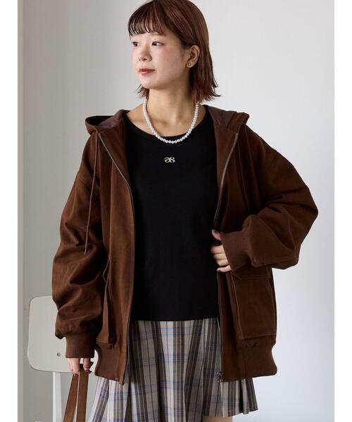 ehka sopo（エヘカソポ）の「ワンポイント刺繍クルーネックカットソー（Tシャツ/カットソー・レディース・ベージュ/ブラック/グレー/オフホワイト・F）」の10枚目の写真