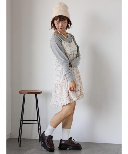 ehka sopo（エヘカソポ）の「ワンポイント刺繍クルーネックカットソー（Tシャツ/カットソー・レディース・ベージュ/ブラック/グレー/オフホワイト・F）」の17枚目の写真