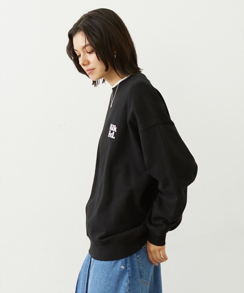 MILKFED.（ミルクフェド）の「MILKFED. PLAID LOGO WIDE CREW SWEAT（スウェット・レディース・オフホワイト/ブラック/ピンク・L/M）」の5枚目の写真