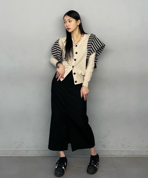 NICK&NICOLE(ニックアンドニコール)の「MINIMAL V NECK BUTTERFLY CARDIGAN_BEIGE(カーディガン/ボレロ・レディース・その他・FREE)」の7枚目の写真