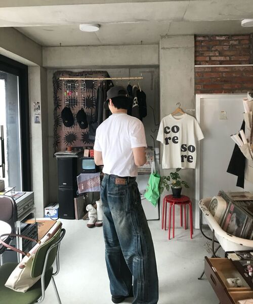 ヘリテージプリーツデニムパンツブルー（デニムパンツ）｜DNSR