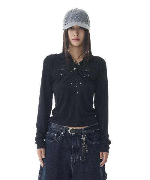 AAKAM（アーカム）の「Studded Leaf Hooded Long Sleeve (Black)（パーカー・レディース・その他・1/2）」の2枚目の写真