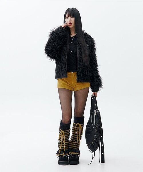 AAKAM（アーカム）の「Studded Leaf Hooded Long Sleeve (Black)（パーカー・レディース・その他・1/2）」の16枚目の写真