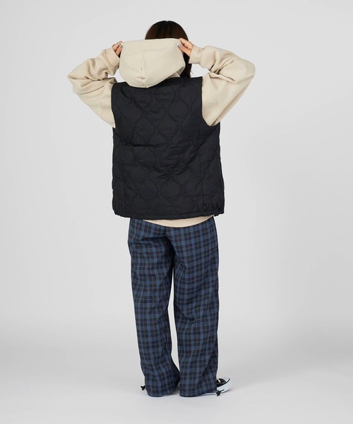 schott(ショット)の「Schott/ショット×TAION/タイオン INNER DOWN VEST パッカブル ひょうたんキルト ダウン ベスト(ダウンベスト・メンズ・ブラック・M/L/XL)」の21枚目の写真