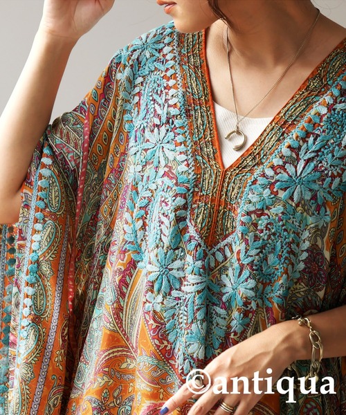 antiqua(アンティカ)の「ペイズリー柄 カフタンワンピース(ワンピース・レディース・マルチ・ONESIZE)」の3枚目の写真