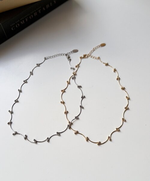 Chez toi(シェトワ)の「変形ウェーブネックレス(ネックレス・レディース・シルバー/ゴールド・FREE)」の2枚目の写真