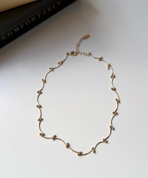 Chez toi(シェトワ)の「変形ウェーブネックレス(ネックレス・レディース・シルバー/ゴールド・FREE)」の7枚目の写真