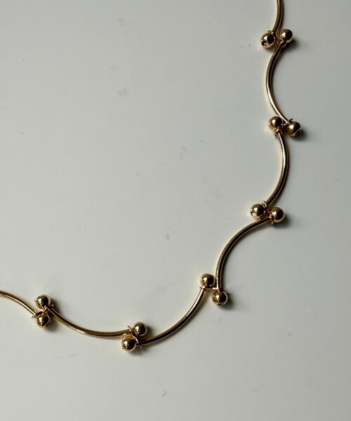 Chez toi(シェトワ)の「変形ウェーブネックレス(ネックレス・レディース・シルバー/ゴールド・FREE)」の9枚目の写真