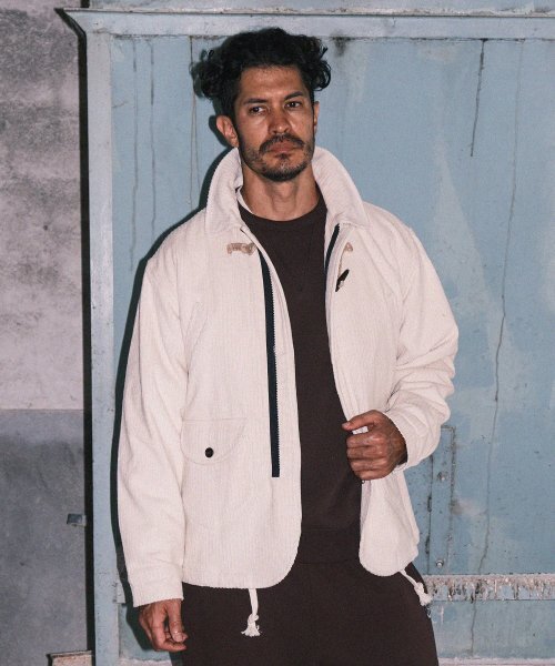 VDR（ブイディアール）の「CORDUROY TOGGLE 4POCKET JACKET [Snow White]（その他アウター・メンズ・その他・LARGE/MEDIUM）」の2枚目の写真