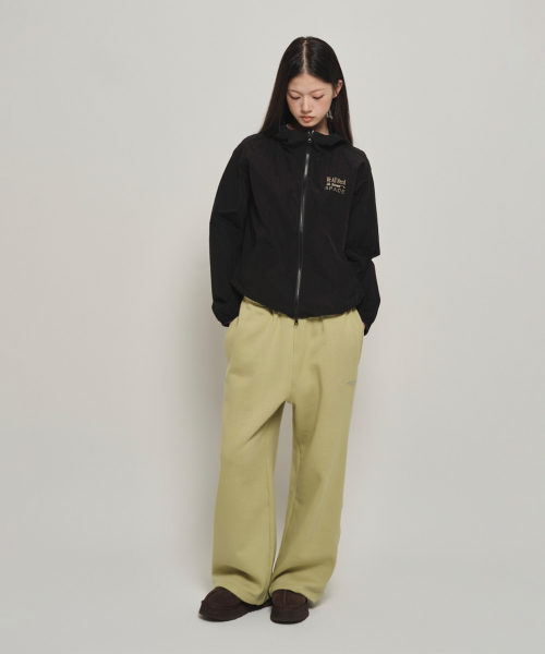 HOMEBODY THINGS(ホームバディ ティングズ)の「NEED SOME SPACE WINDBREAKER (BLACK)(ナイロンジャケット・レディース・その他・1/2)」の2枚目の写真