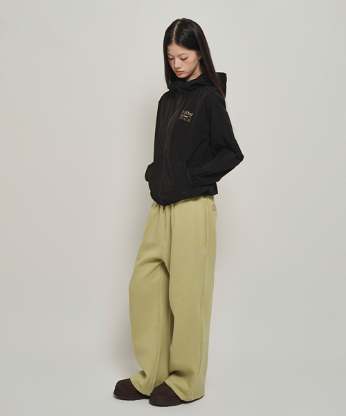 HOMEBODY THINGS(ホームバディ ティングズ)の「NEED SOME SPACE WINDBREAKER (BLACK)(ナイロンジャケット・レディース・その他・1/2)」の3枚目の写真