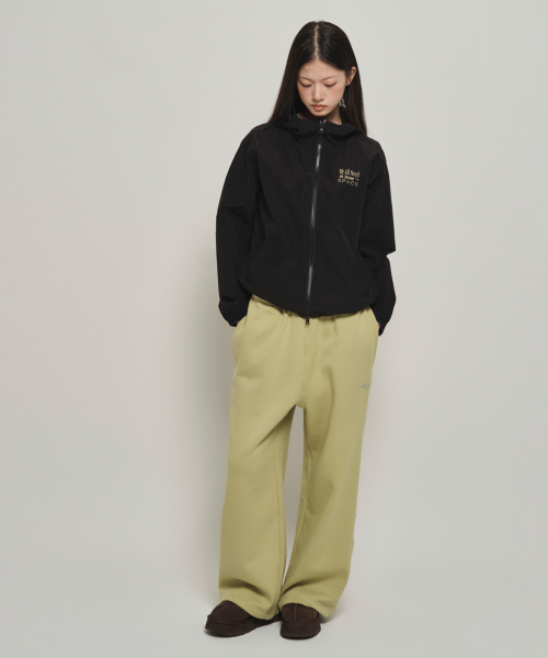 HOMEBODY THINGS(ホームバディ ティングズ)の「NEED SOME SPACE WINDBREAKER (BLACK)(ナイロンジャケット・レディース・その他・1/2)」の6枚目の写真