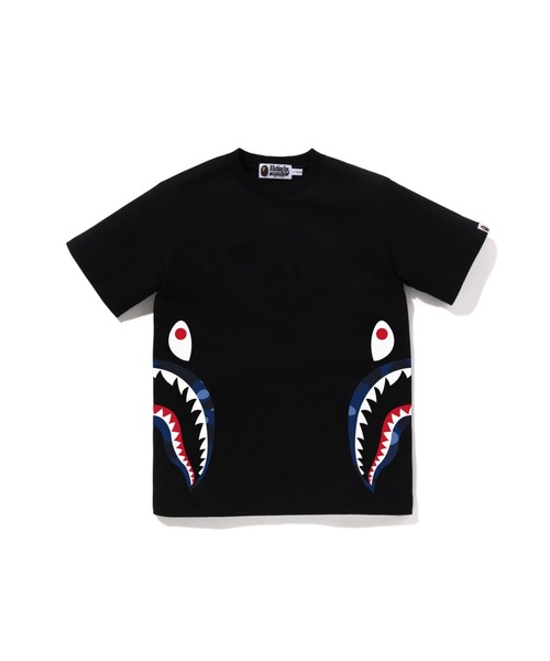 A BATHING APE（アベイシングエイプ）の「COLOR CAMO SIDE SHARK TEE（Tシャツ/カットソー・キッズ・ブラック×パープル/ブラック×ブルー/ホワイト×レッド/ブラック×レッド/ホワイト×パープル/ホワイト×ネイビー・150/160）」の6枚目の写真