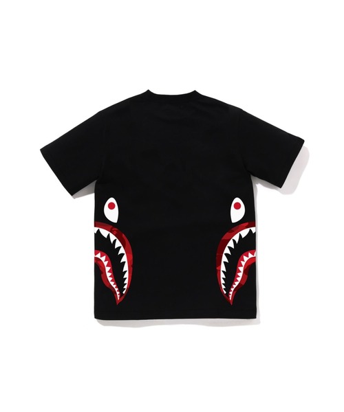 A BATHING APE（アベイシングエイプ）の「COLOR CAMO SIDE SHARK TEE（Tシャツ/カットソー・キッズ・ブラック×パープル/ブラック×ブルー/ホワイト×レッド/ブラック×レッド/ホワイト×パープル/ホワイト×ネイビー・150/160）」の11枚目の写真