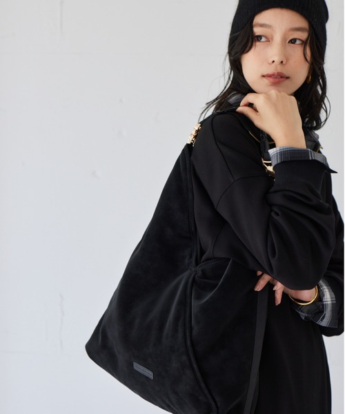 BARNYARDSTORM(バンヤードストーム)の「BARNYARDSTORM / 3WAYワンハンドルスエードトート(トートバッグ・レディース・ブラック/キャメル・FREE)」の2枚目の写真