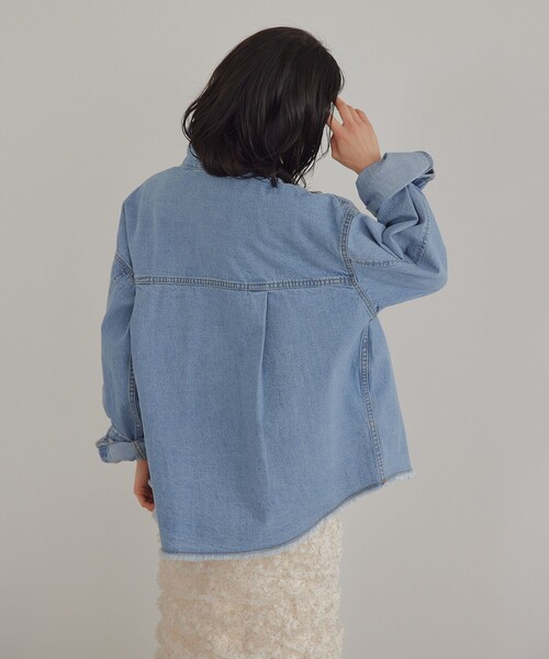 EMMEL REFINES（エメルリファインズ）の「＜EMMEL REFINES＞EM デニム シャツ ジャケット（デニムジャケット・レディース・ライトブルー/ネイビー・FREE）」の9枚目の写真