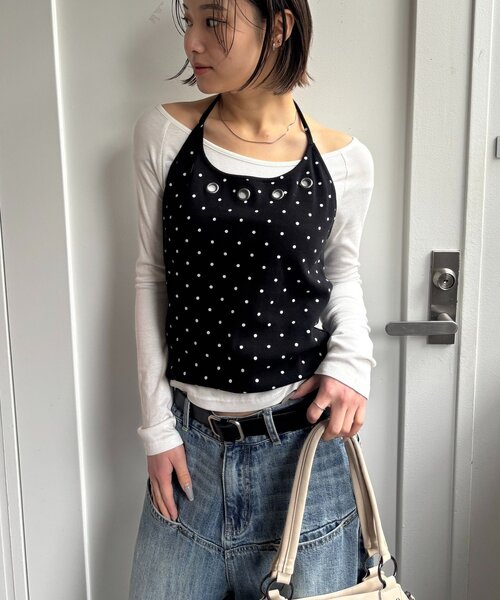 WHO'S WHO gallery（フーズフーギャラリー）の「アイレットホルターレイヤードトップス（Tシャツ/カットソー・レディース・ネイビー/レッド/ブラック/グレー/チャコールグレー/ホワイト系その他/ブラック系その他2/ホワイト系その他2/グレー系その他2・FREE）」の12枚目の写真