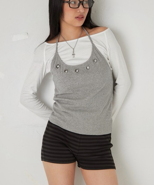 WHO'S WHO gallery（フーズフーギャラリー）の「アイレットホルターレイヤードトップス（Tシャツ/カットソー・レディース・ネイビー/レッド/ブラック/グレー/チャコールグレー/ホワイト系その他/ブラック系その他2/ホワイト系その他2/グレー系その他2・FREE）」の6枚目の写真