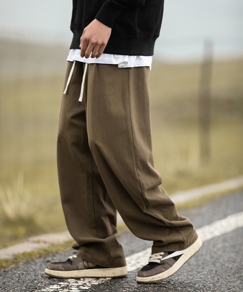 TOBEE(トゥビー)の「【TOBEE】ワイドシルエット バレルレッグ パンツ(その他パンツ・メンズ・ブラック/ホワイト/ブラウン/ベージュ・MEDIUM/LARGE/X-LARGE/XX-LARGE/XXX-LARGE)」の3枚目の写真