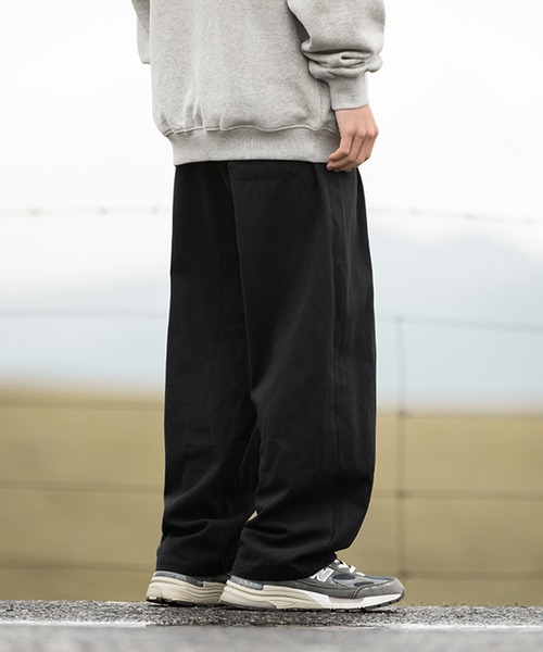 TOBEE(トゥビー)の「【TOBEE】ワイドシルエット バレルレッグ パンツ(その他パンツ・メンズ・ブラック/ホワイト/ブラウン/ベージュ・MEDIUM/LARGE/X-LARGE/XX-LARGE/XXX-LARGE)」の5枚目の写真