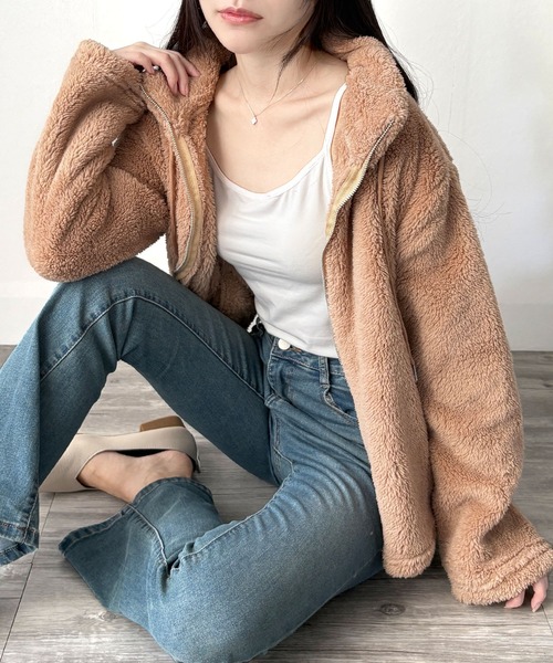 Amulet(アミュレット)の「ふわっと軽くて毎日にちょうどいい ソフトボアブルゾン(ブルゾン・レディース・パープル/グレー/レッド/ピンク/グリーン/ブラウン/ベージュ・L/S/M/XL)」の12枚目の写真