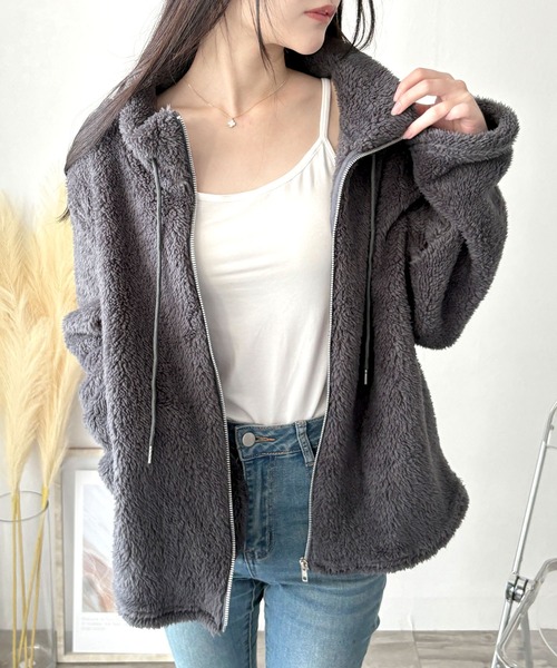 Amulet(アミュレット)の「ふわっと軽くて毎日にちょうどいい ソフトボアブルゾン(ブルゾン・レディース・パープル/グレー/レッド/ピンク/グリーン/ブラウン/ベージュ・L/S/M/XL)」の14枚目の写真