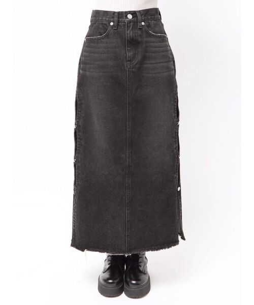 EVRIS(エヴリス)の「サイドビジューカットロングデニムスカート(デニムスカート・レディース・インディゴブルー/ブルー/ブラック・MEDIUM/SMALL)」の6枚目の写真
