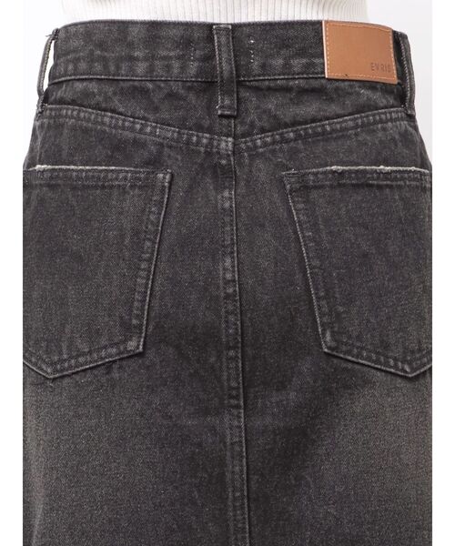 EVRIS(エヴリス)の「サイドビジューカットロングデニムスカート(デニムスカート・レディース・インディゴブルー/ブルー/ブラック・MEDIUM/SMALL)」の9枚目の写真