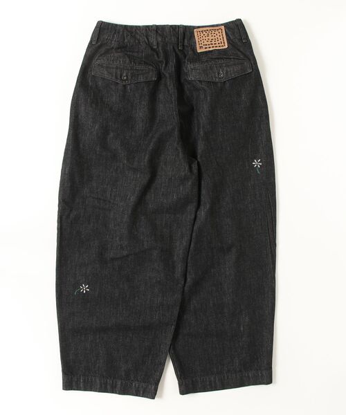 my beautiful landlet(マイビューティフルランドレット)の「【my beautiful landlet】12.5oz DENIM TUCK WIDE PANTS - One Wash Print(デニムパンツ・メンズ・ブラック/ブルー・1/2/0)」の3枚目の写真