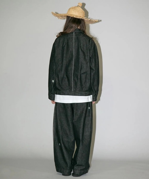 my beautiful landlet(マイビューティフルランドレット)の「【my beautiful landlet】12.5oz DENIM TUCK WIDE PANTS - One Wash Print(デニムパンツ・メンズ・ブラック/ブルー・1/2/0)」の8枚目の写真