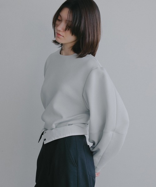 MANOF（マノフ）の「CURVED SLEEVES TOPS（Tシャツ/カットソー・レディース・ネイビー/ホワイト/グレー・F）」の5枚目の写真