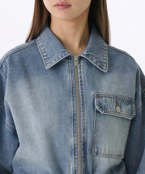 MUSINSA STANDARD WOMAN（ムシンサスタンダードウーマン）の「ウィメンズリラックスドクロップデニムブルゾンジャケット[ライトインディゴ]（ブルゾン・レディース・その他・S/M/L）」の3枚目の写真