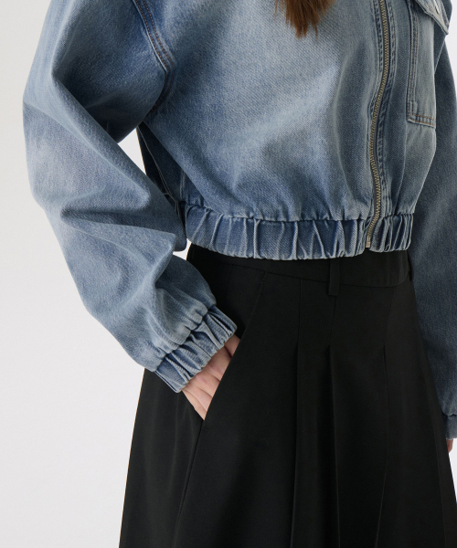 MUSINSA STANDARD WOMAN（ムシンサスタンダードウーマン）の「ウィメンズリラックスドクロップデニムブルゾンジャケット[ライトインディゴ]（ブルゾン・レディース・その他・S/M/L）」の5枚目の写真