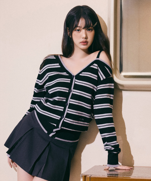 ONE OFF SHOULDER STRIPE WOOL BLENDED CARDIGAN BLACK（カーディガン