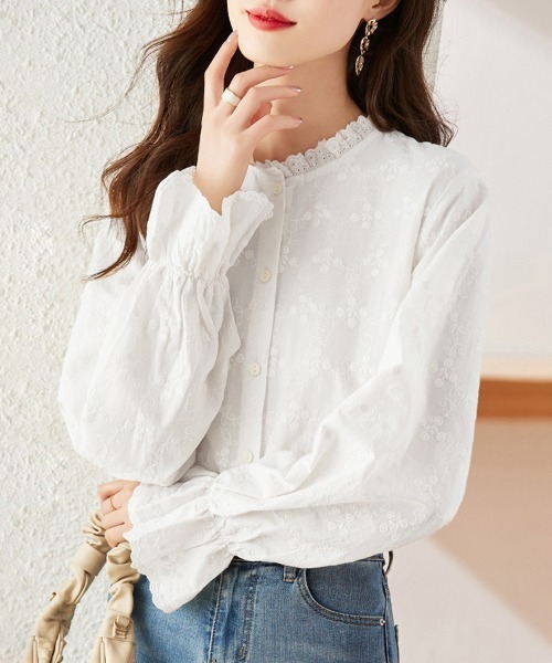 ONEP STAR(ワンピスター)の「フリル袖刺繍入りブラウス(シャツ/ブラウス・レディース・ホワイト/ベージュ・MEDIUM/LARGE/X-LARGE)」の1枚目の写真