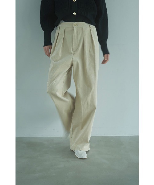 marjour(マージュール)の「CORDUROY TUCK PANTS(その他パンツ・レディース・ブラウン/オフホワイト・M)」の2枚目の写真
