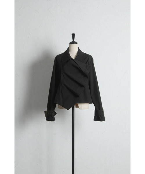ARVELLIA(アルベリア)の「SLANT SHORT TRENCH(その他アウター・レディース・ブラック/ベージュ・M)」の12枚目の写真