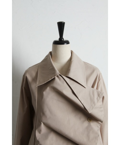 ARVELLIA(アルベリア)の「SLANT SHORT TRENCH(その他アウター・レディース・ブラック/ベージュ・M)」の17枚目の写真