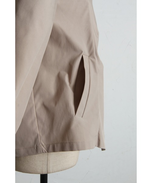ARVELLIA(アルベリア)の「SLANT SHORT TRENCH(その他アウター・レディース・ブラック/ベージュ・M)」の20枚目の写真