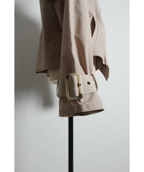 ARVELLIA(アルベリア)の「SLANT SHORT TRENCH(その他アウター・レディース・ブラック/ベージュ・M)」の21枚目の写真