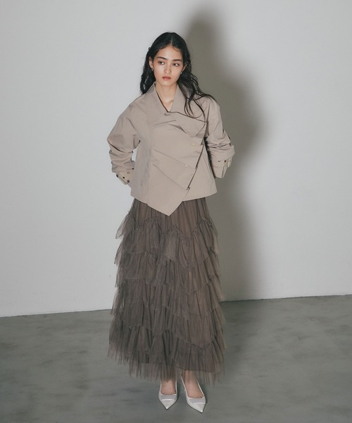ARVELLIA(アルベリア)の「SLANT SHORT TRENCH(その他アウター・レディース・ブラック/ベージュ・M)」の6枚目の写真