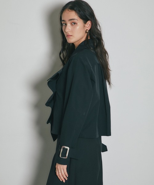 ARVELLIA(アルベリア)の「SLANT SHORT TRENCH(その他アウター・レディース・ブラック/ベージュ・M)」の10枚目の写真