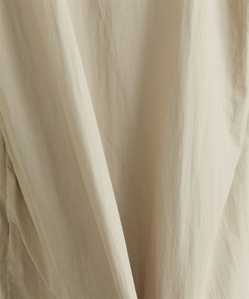 nissen（ニッセン）の「【花粉が付きにくい・はっ水・ＵＶカット】ワッシャー生地マウンテンパーカー（カバーオール・レディース・ベージュ/アイボリー/カーキ・L/LL/M）」の8枚目の写真